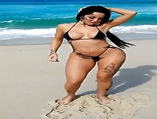 Elisa Sanches Sensualizando Na Praia