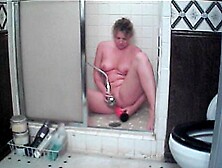 Sexy Milf Cummng In Shower