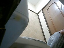 Spy Cam Wc Restroom Close Up Pussy