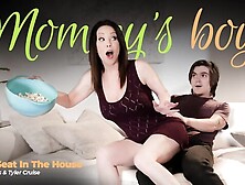 Rayveness Horny Stepmom