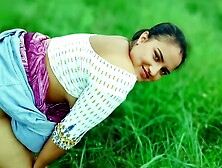 Village Bhabhi In Desi Enjoy Early Morning Sex With Her Devar In Jungle,  Outdoor Jungle Sex