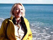 Oney,  23,  a very cerebral young woman from Aix...  - Jacquie et Michel TV (18+)