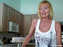 Hot Granny Wicked Sexy Melanie Loves Her Sex Time With A Big Dick