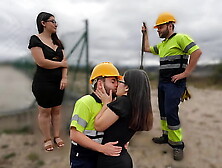 Construction Worker Rides Curious Bitch And Cumming Inside.