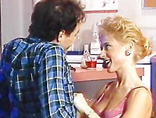 Hot threesome fuck in Jacuzzi