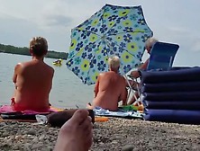 Nudist Opa Am Strand - 2