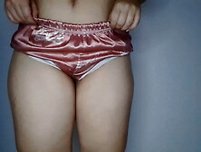 Sexy Latina dancing with a huge ass