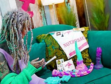 Spicy Anuskatzz's dreadlock girl action