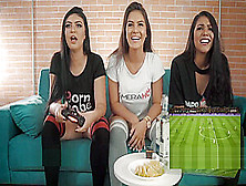 3 Gostosas Jogando Fifa Peladinhas