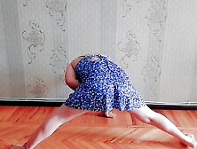 Cute Jock Between 2 Cute Legs Pre-Cumming Masturbating