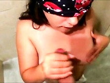 camila con su hermoso vestido encontro a su mejor amigo en la ducha y terminaron follando