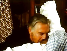 Porno vintage : un prêtre sucé