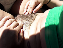 Une jeune fille Algerienne s'est enfuie de stepson mari et veut baiser le chauffeur de taxi