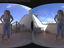 Vr Movie Cutie Pissing Outdoor In Jeans