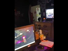 Conocí a este chico en la Sala Gamer y lo lleve a mi casa para cogerlo