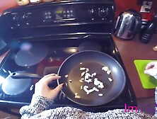 Immeganlive - Shrinking And Cooking My Step brother