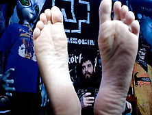 Bearded Metalhead Gamer Flashing Soles While Texting