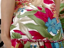 Golden-haired Honey Loves To Worship Jocks