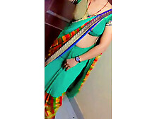 Desi Bhabhi Bathroom Full Hd Voice Hard Chudai