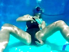 Underwater Swimsuit play in FF scuba