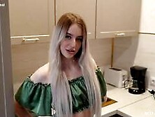 Stepbrother, why don't You tear up Me? My stepsister is cheating on her