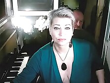 My wifey is the best girl in the world. !.  ))