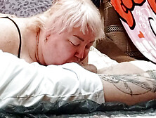 girlfriend fingering and giving blowjob with cum in her mouth