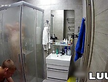 LUUV.  Kareflore and Abbadon film their real amateur,  homemade baths routine,  showing maximum real life openness