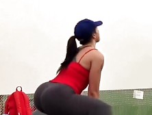 Exercising Her Ass In The Gym