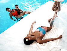 Chloe Lamour & Capri Lmonde in Hot Wet Threesome With Italian teen - SexyHub (18+)