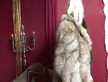 Two Lesbians Have Sex In Fur Coats