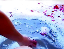 Blonde Starlet Gets Her Pussy Licked During A Bubble Bath