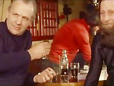 Lustvulkaantjes Miniature vulcanoes of craving