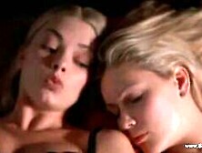 Jaime Pressly Nude & Sexy - HD