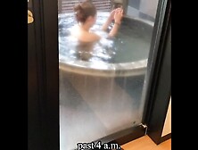 【NTR】 When I took a family bath in the early morning,  there was a fresh Thai woman！！1-one