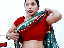 Housewife Bhabhi Ne Plumber Ko Apne Ghar Mei Chudai Karne Ke Liye Aakarshit Kiya,  Aaj Kal Ki Dulhaniya ki Apni Sundar Ladaki ki
