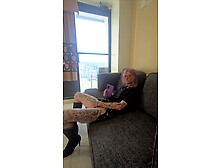 Trans floozy cums on her own face