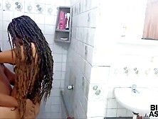 Tio pervertido le baja las panties a la y se la folla duro