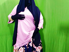 Indian housewife sex in Hindi audio story