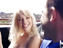 Bionda Seducente E Cattiva