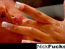 Babe gets without the tub and bangs Nick