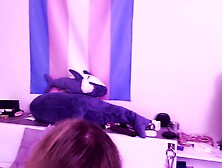 My girlfriend plays to dildo my ass!