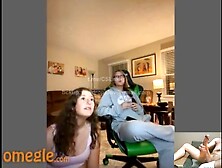 [Omegleud83dudd0a] 3 Girls React To BWC