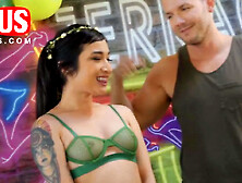 Avery Y Codey, Pareja Cachonda