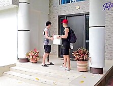 I've a trio with my boyfriend and his ally on the beach