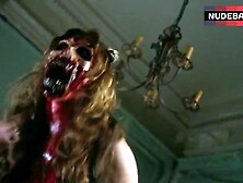 Diora Baird Hot Scene – Night Of The Demons