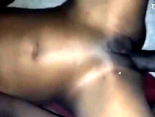 Elle est trop grosse,  elle gemit