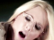 Big tits blonde secretary is doing her after work duty