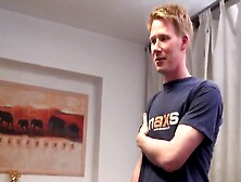Blonde Nachbarin lässt sich den Arsch ficken