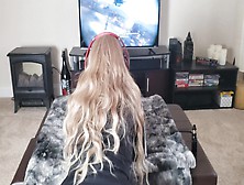 Gamer Bitch Wetting Her Leggings